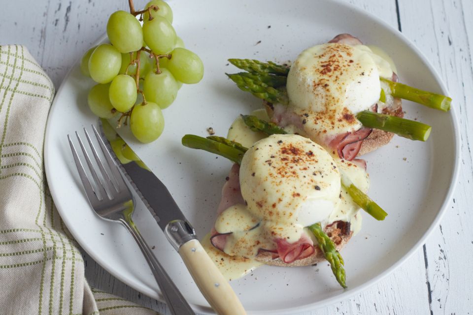 Eggs Benedict